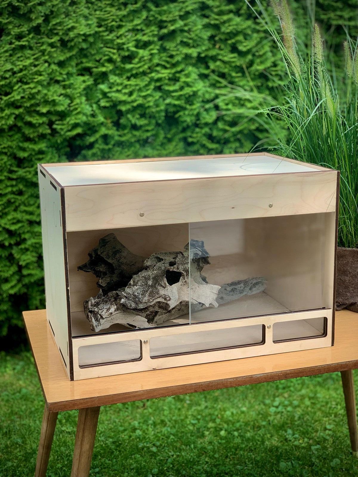 Weniks Terra Box terrarium 120x60x60 cm for reptiles and amphibians with ventilation and flexible decoration options
