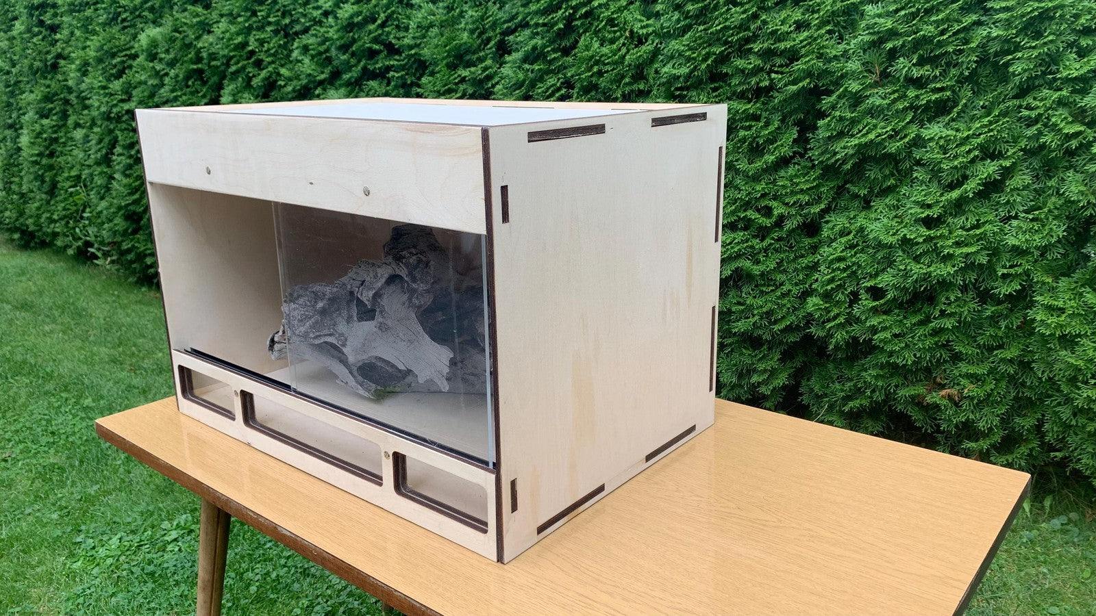 Weniks Terra Box terrarium 120x60x60 cm for reptiles and amphibians with ventilation and durable design
