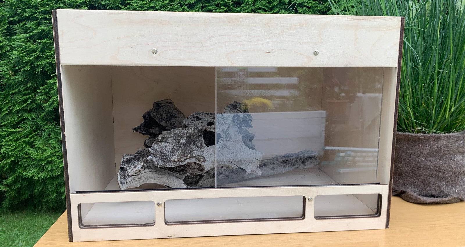 Weniks Terra Box terrarium 120x60x60 cm with ventilation for reptiles and amphibians