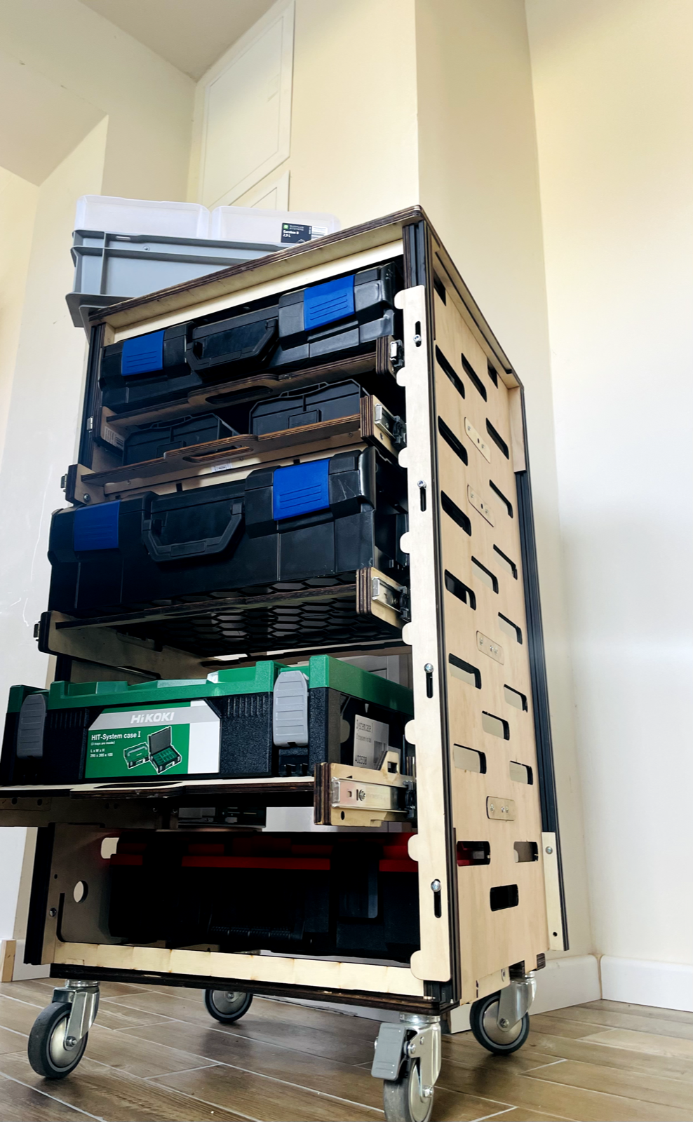Schubladeneinsatz QBrick aus Sperrholz für IKEA Pax und Werkstatt, kompatibel mit Bosch L-BOXX, Einhell, Makita und Euroboxen