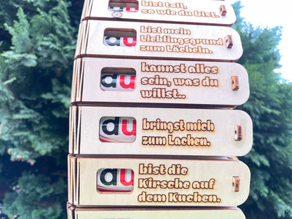 Geschenkbox „Du bringst mich zum Lachen“ gravierte Holzbox mit Duplo Schokoriegel als liebevolle Überraschung