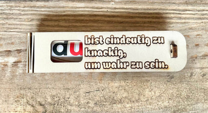 Gravierte Holz-Geschenkbox mit humorvoller Botschaft und Duplo Schokoriegel als Überraschung mit Gefühl