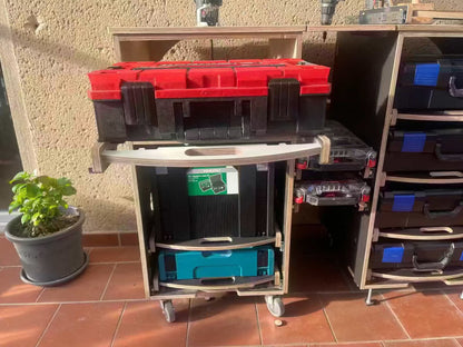Hoher Rollcontainer mit Schubladen und integrierter Fräsvorrichtung, 120 cm Korpushöhe, modularer Werkstattcontainer