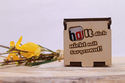 Hanuta Geschenkbox in nachhaltiger Holzbox mit inspirierendem Spruch und Hanuta Schokolade